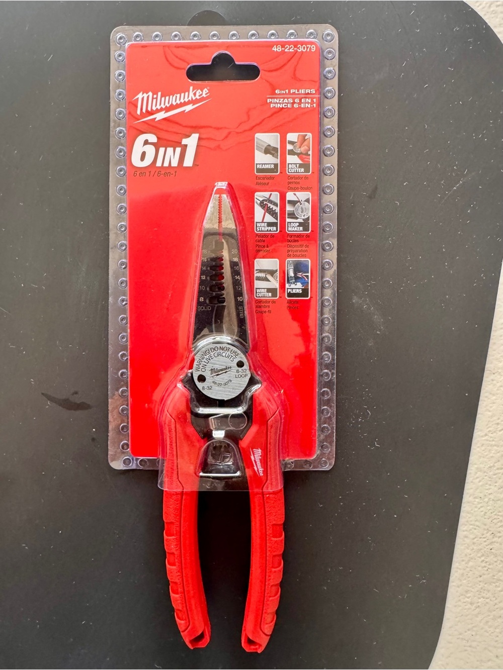 NEW Milwaukee 6-in-1 Combination Pliers Wire Stripper Cutter 48-22-3079
